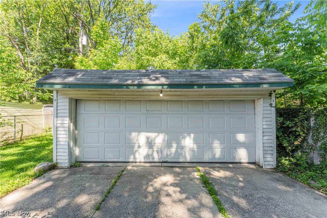 20051 Green Oak Drive Euclid OH 44117