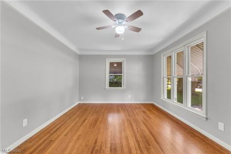 20051 Green Oak Drive Euclid OH 44117