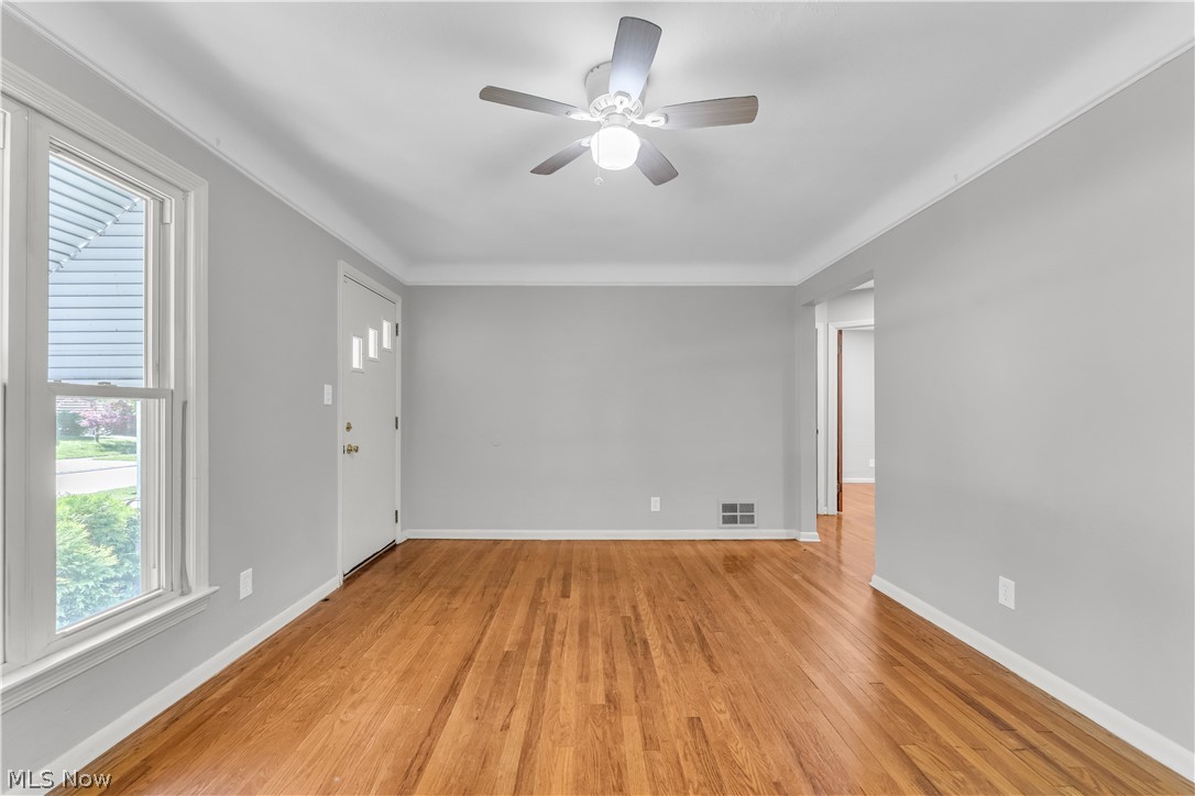 20051 Green Oak Drive Euclid OH 44117