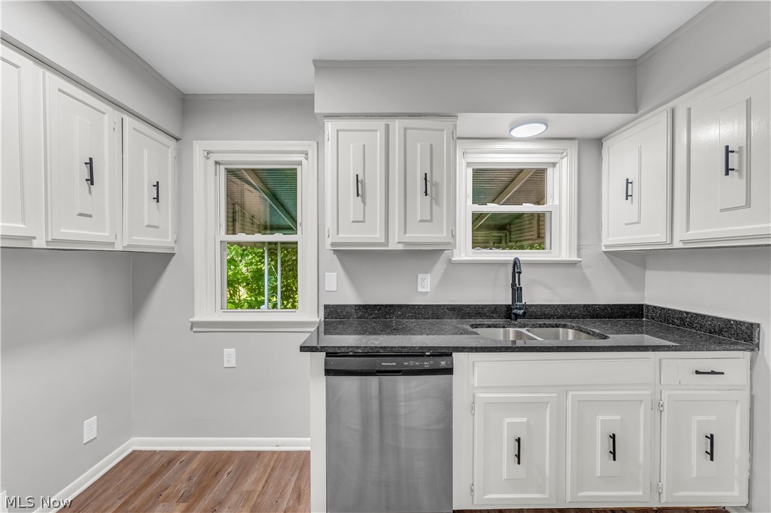 20051 Green Oak Drive Euclid OH 44117