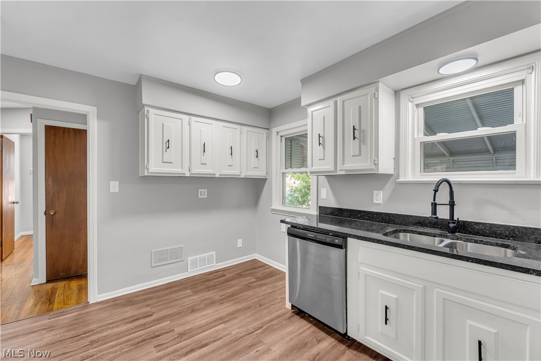 20051 Green Oak Drive Euclid OH 44117