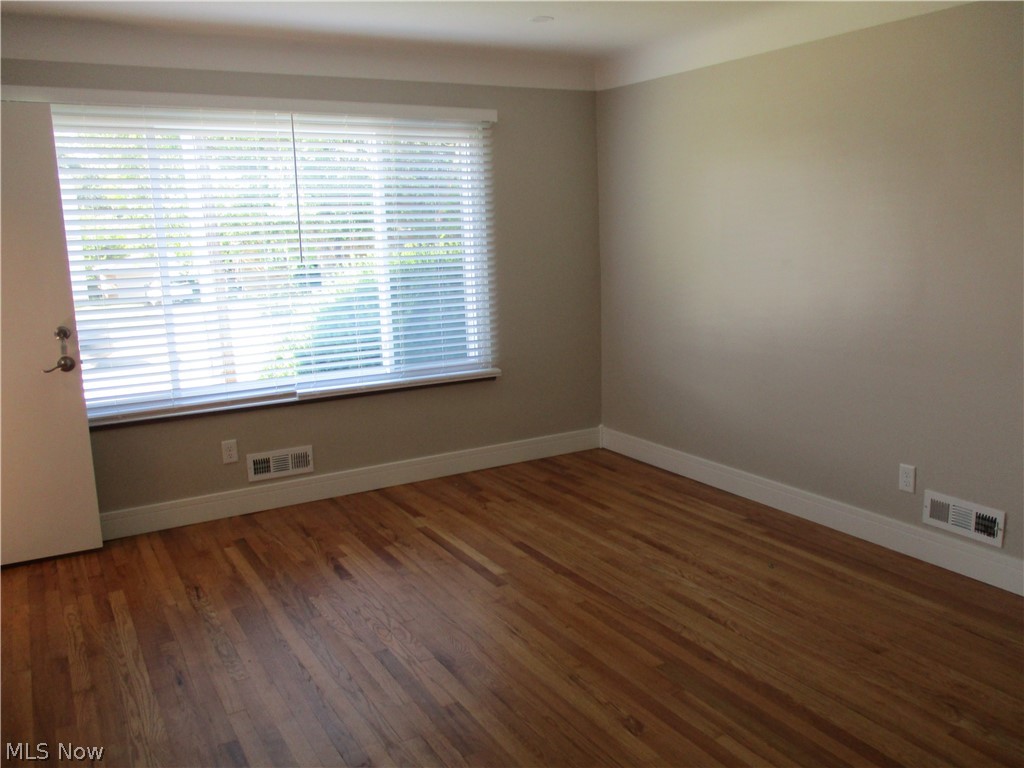3017 Snow Road Parma OH 44134