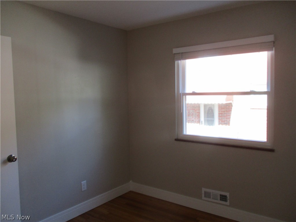 3017 Snow Road Parma OH 44134