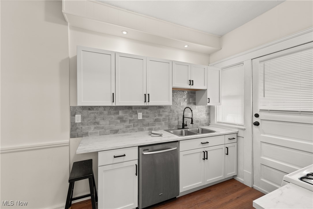 1375 Cranford Avenue Lakewood OH 44107