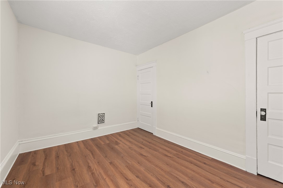 1375 Cranford Avenue Lakewood OH 44107