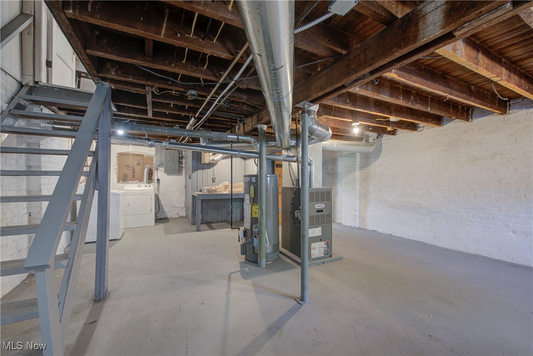 1375 Cranford Avenue Lakewood OH 44107