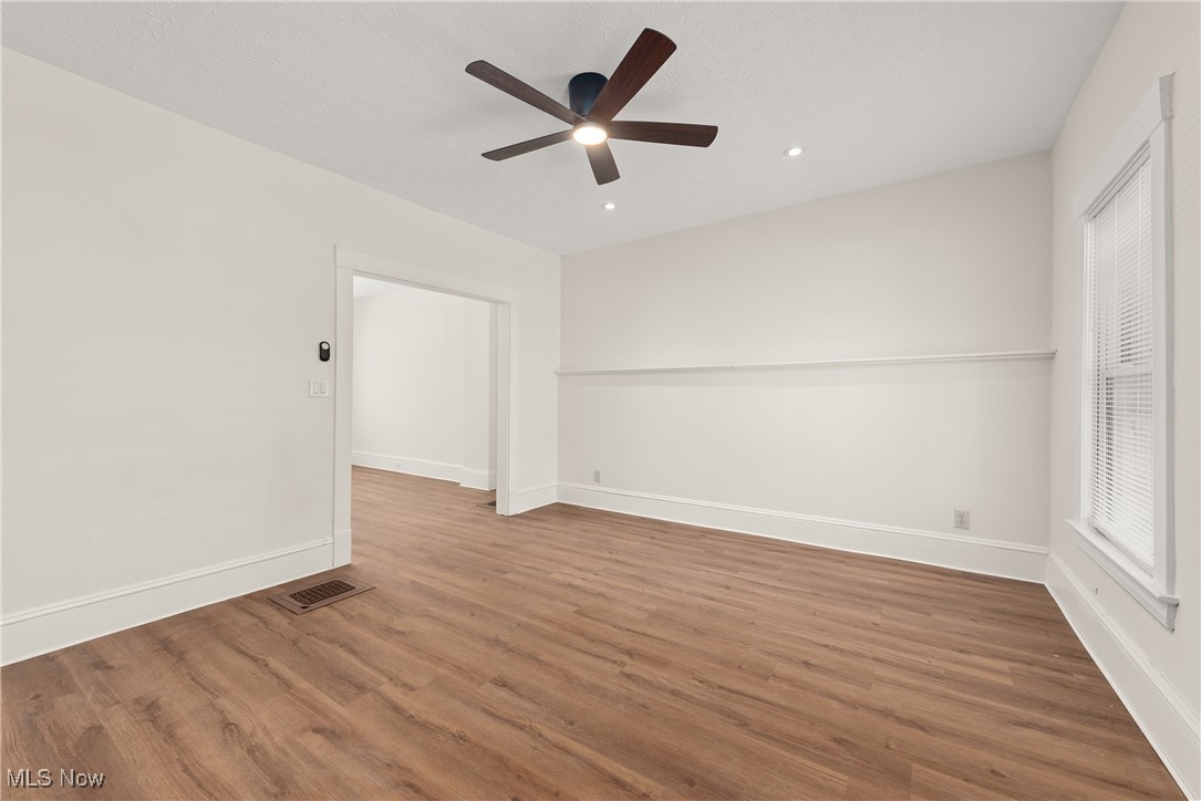 1375 Cranford Avenue Lakewood OH 44107