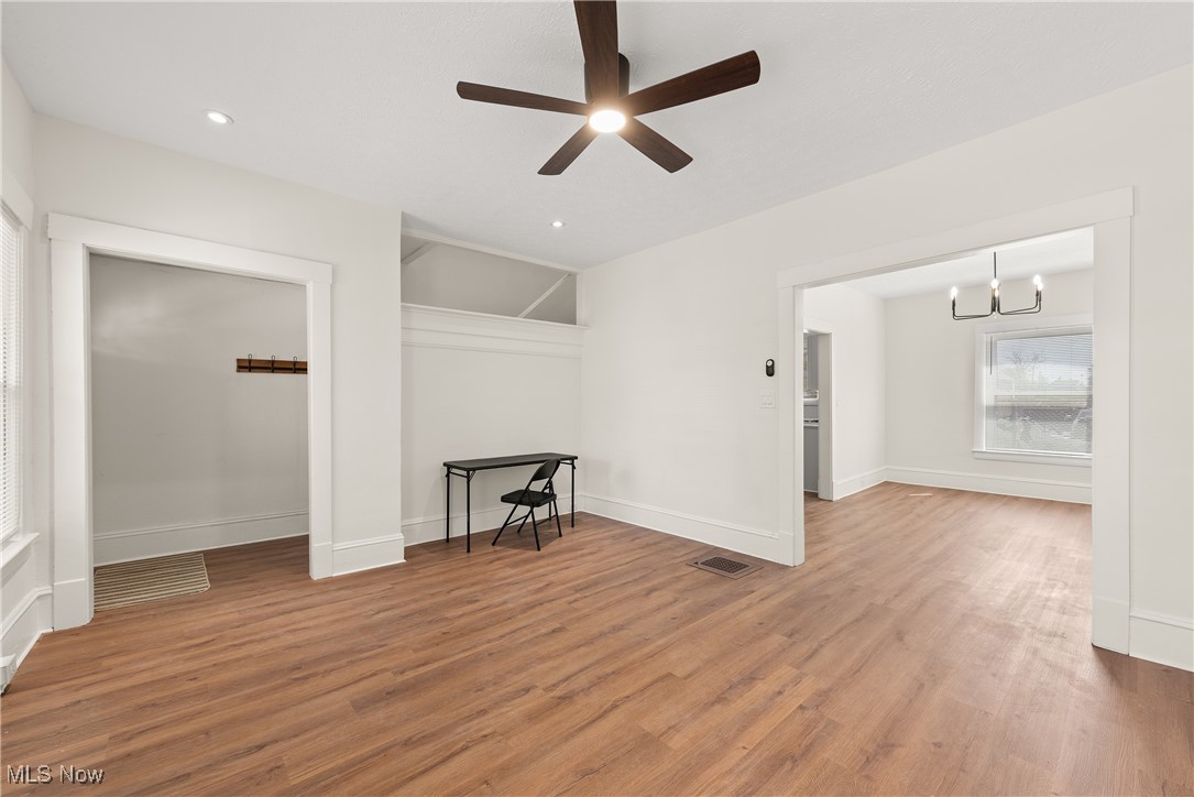 1375 Cranford Avenue Lakewood OH 44107