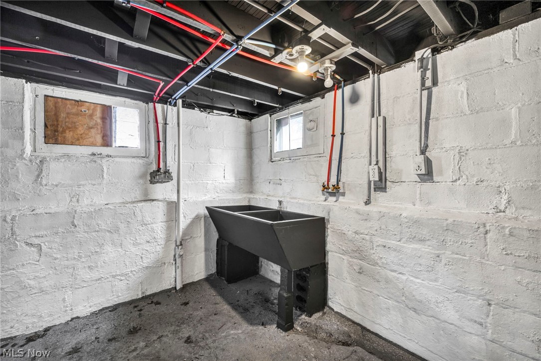 4306 Buechner Avenue Cleveland OH 44109