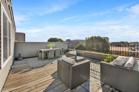 2702 Bridge Avenue Cleveland OH 44113