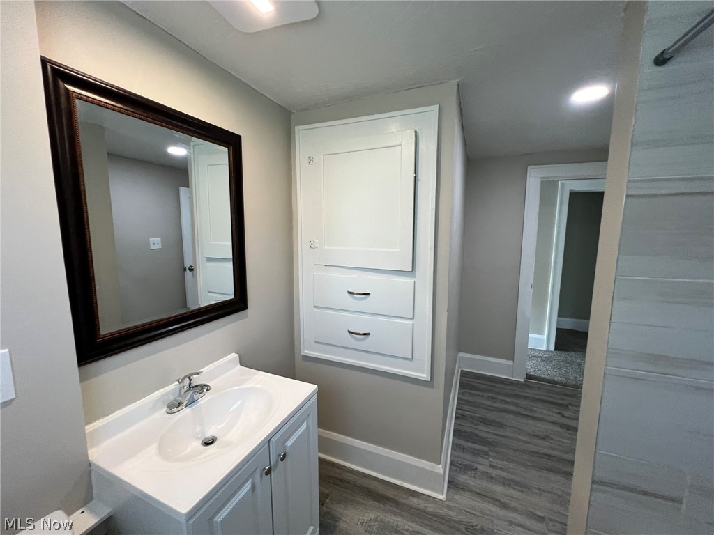 784 Rosamond Avenue Akron OH 44307