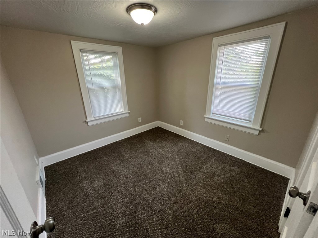 784 Rosamond Avenue Akron OH 44307