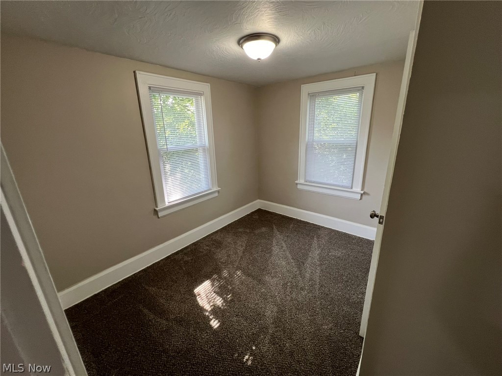 784 Rosamond Avenue Akron OH 44307