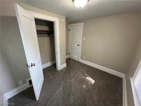784 Rosamond Avenue Akron OH 44307