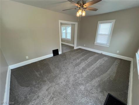 784 Rosamond Avenue Akron OH 44307