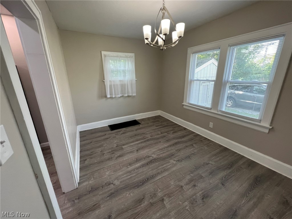 784 Rosamond Avenue Akron OH 44307