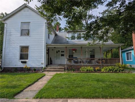 339 Harris Street Kent OH 44240