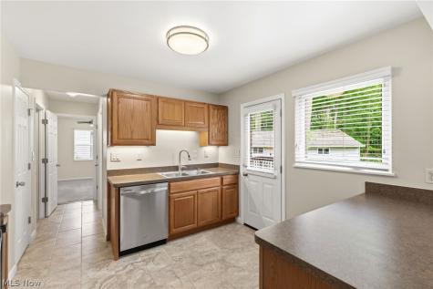 4026 Columbia Road North Olmsted OH 44070