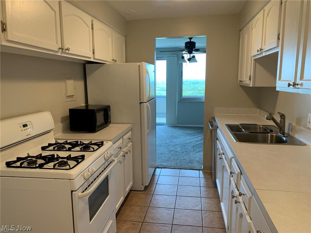 12900 Lake Avenue Lakewood OH 44107