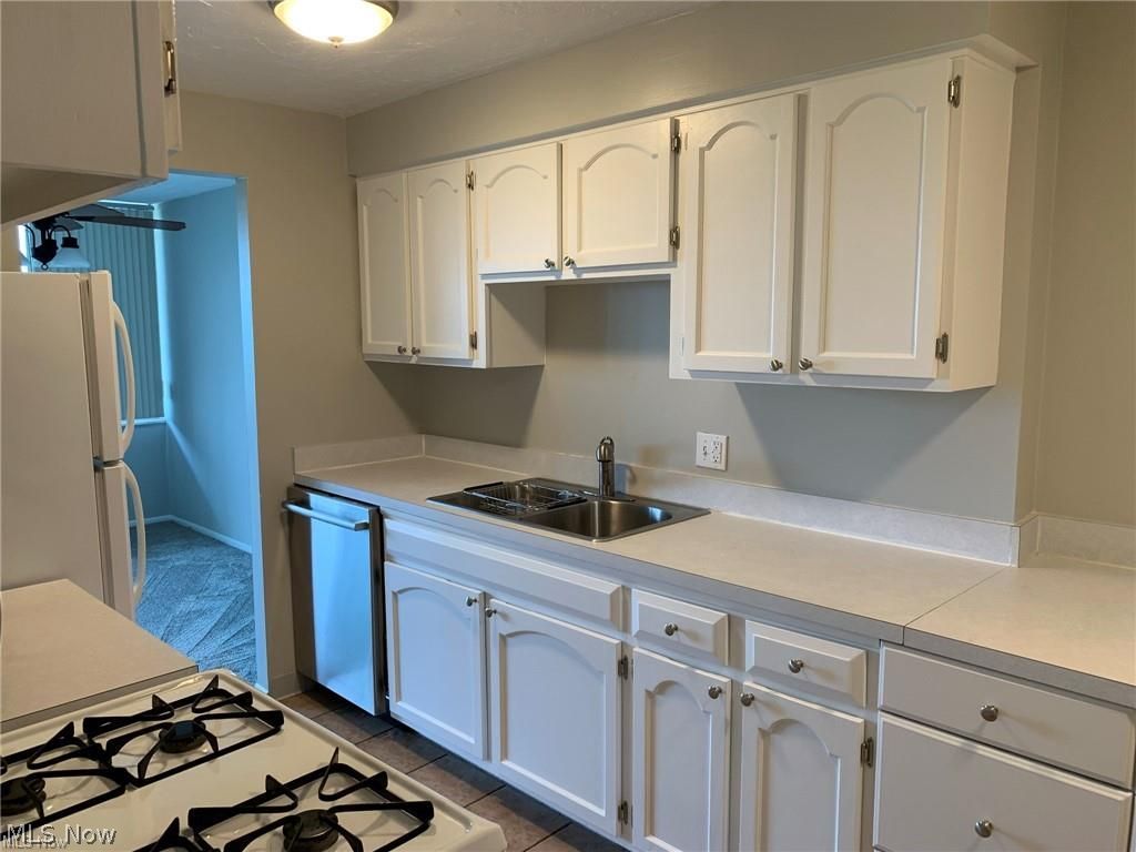 12900 Lake Avenue Lakewood OH 44107