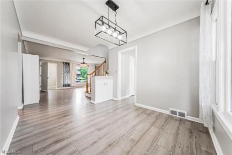 24111 Edgehill Drive Beachwood OH 44122
