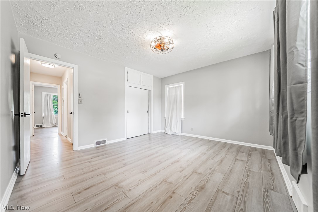 24111 Edgehill Drive Beachwood OH 44122