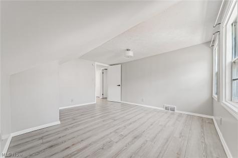 24111 Edgehill Drive Beachwood OH 44122