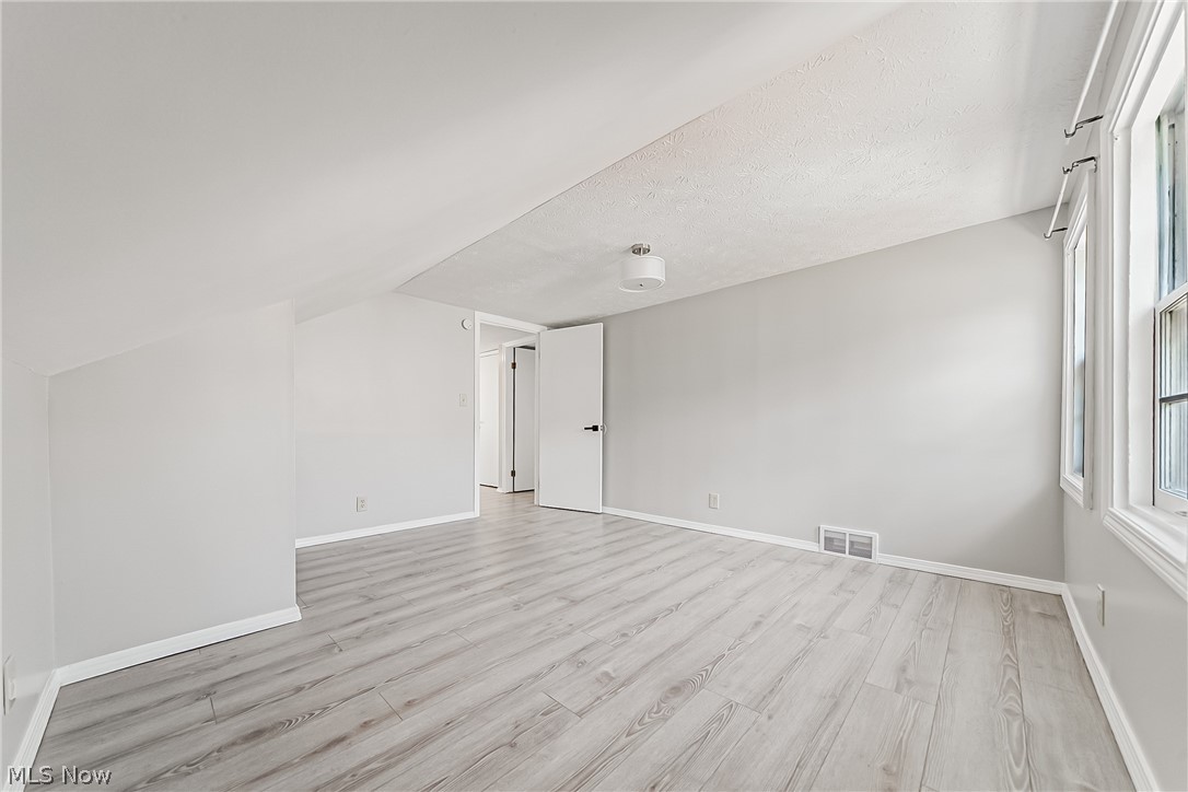 24111 Edgehill Drive Beachwood OH 44122
