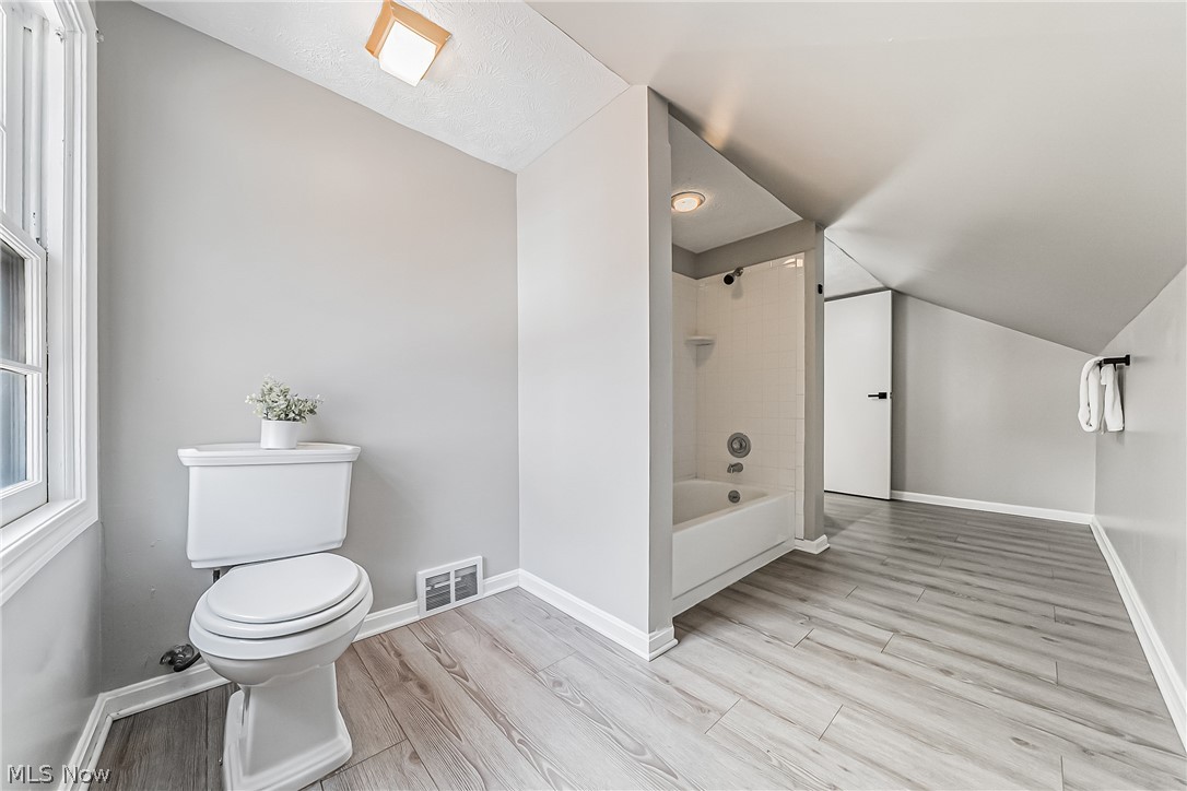 24111 Edgehill Drive Beachwood OH 44122