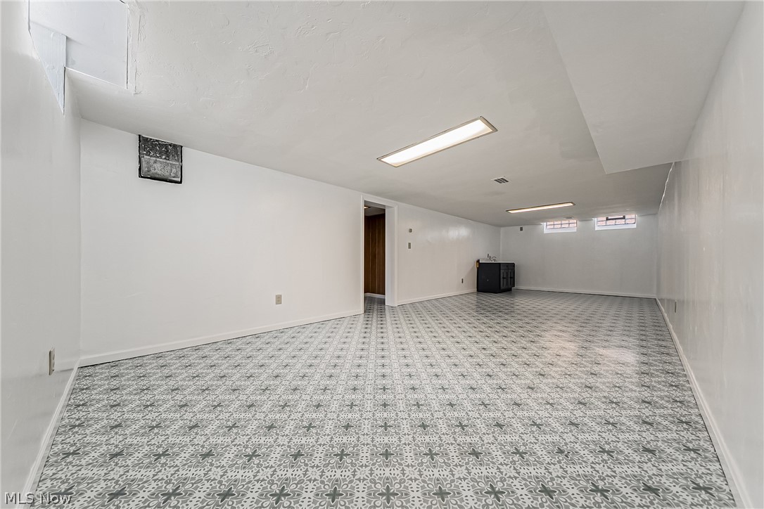 24111 Edgehill Drive Beachwood OH 44122