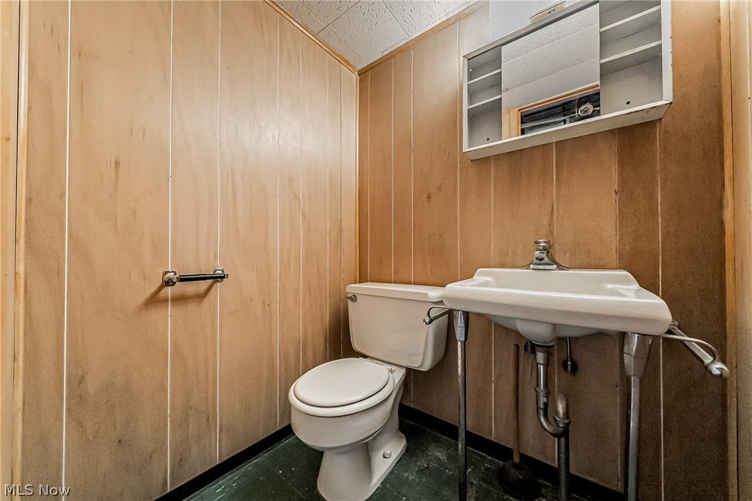 24111 Edgehill Drive Beachwood OH 44122