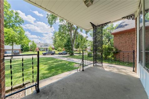 24111 Edgehill Drive Beachwood OH 44122