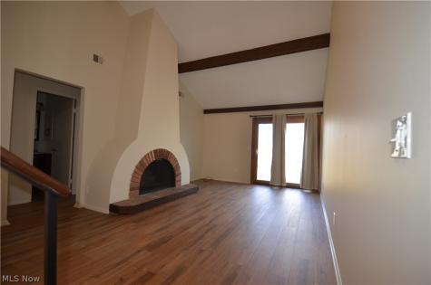 6933 W Fitzwater Road Brecksville OH 44141