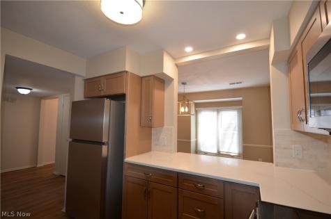 6933 W Fitzwater Road Brecksville OH 44141