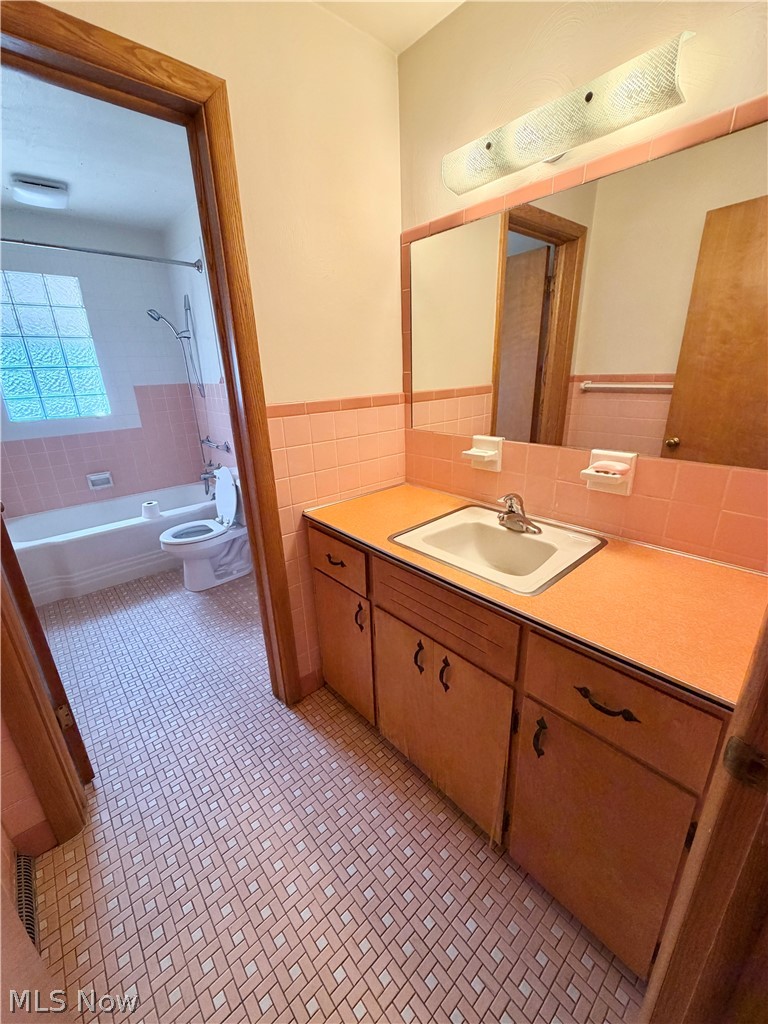 32 Orchard Drive Poland OH 44514