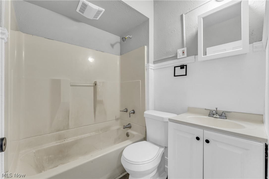 4797 E 84th Street Garfield Heights OH 44125