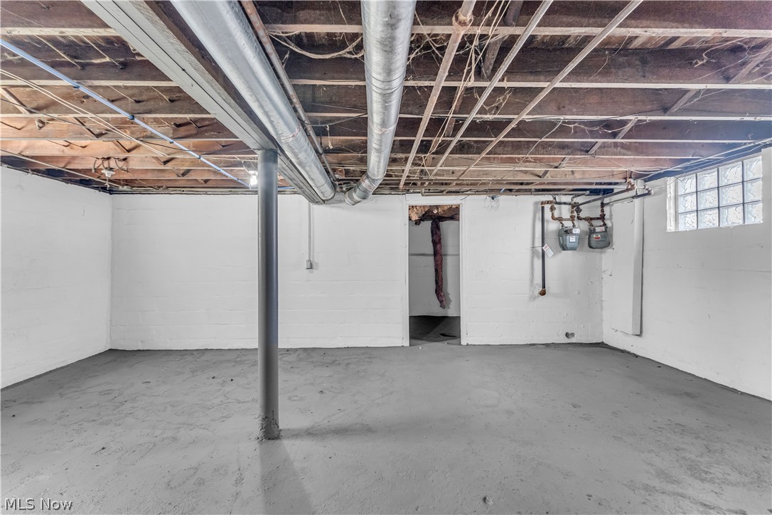 4797 E 84th Street Garfield Heights OH 44125