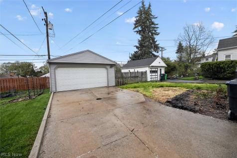 4874 E 95th Street Garfield Heights OH 44125