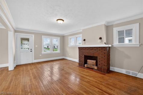 4874 E 95th Street Garfield Heights OH 44125