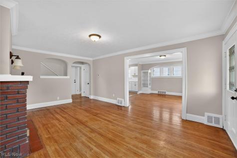 4874 E 95th Street Garfield Heights OH 44125
