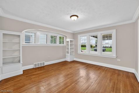 4874 E 95th Street Garfield Heights OH 44125