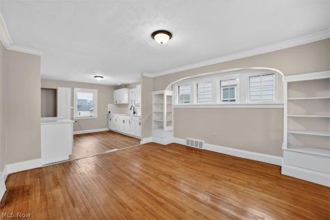 4874 E 95th Street Garfield Heights OH 44125