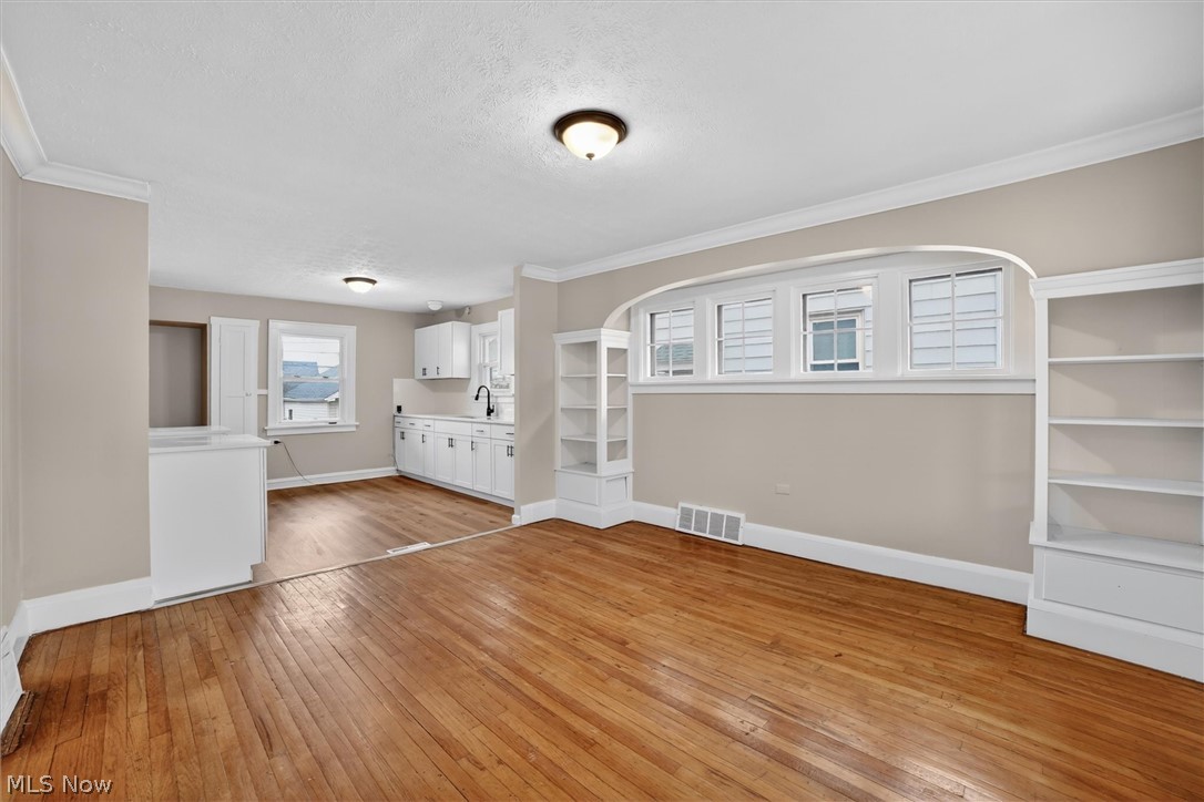 4874 E 95th Street Garfield Heights OH 44125
