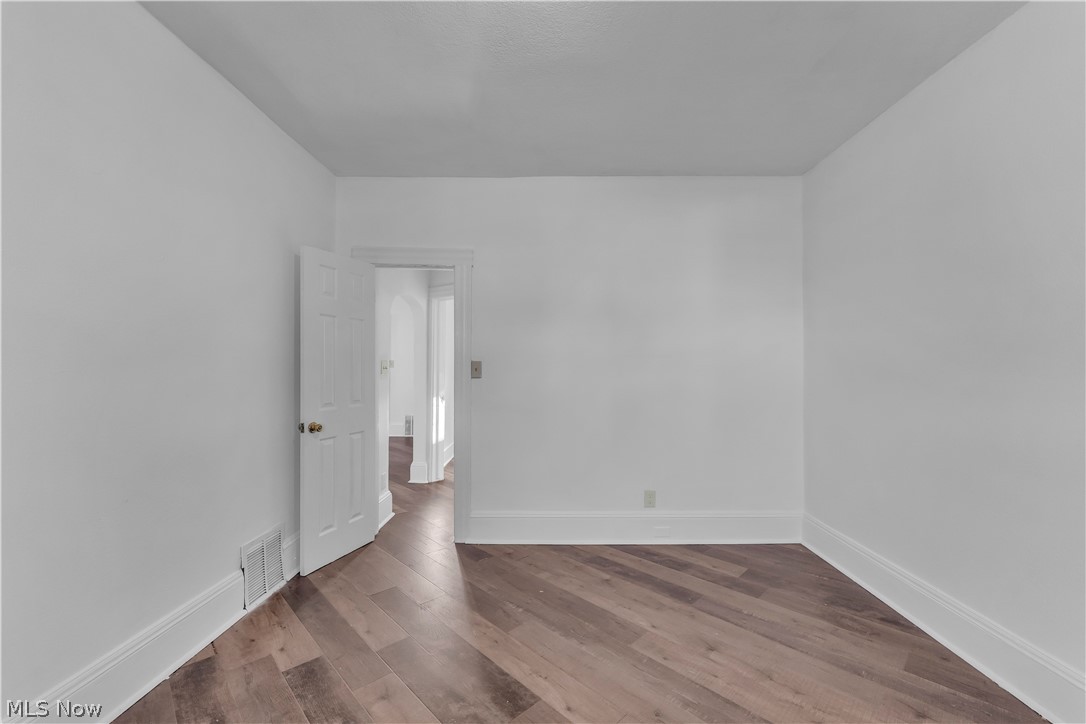 3625 Newark Avenue Garfield Heights OH 44109