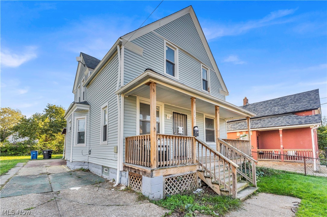 3625 Newark Avenue Garfield Heights OH 44109