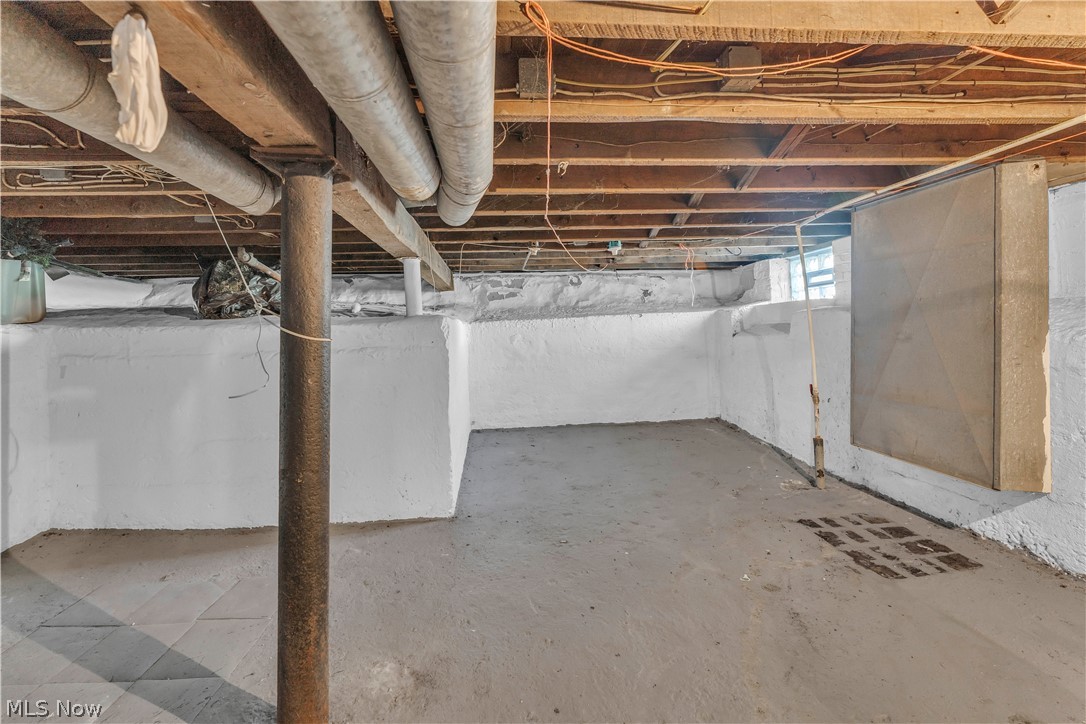 3625 Newark Avenue Garfield Heights OH 44109