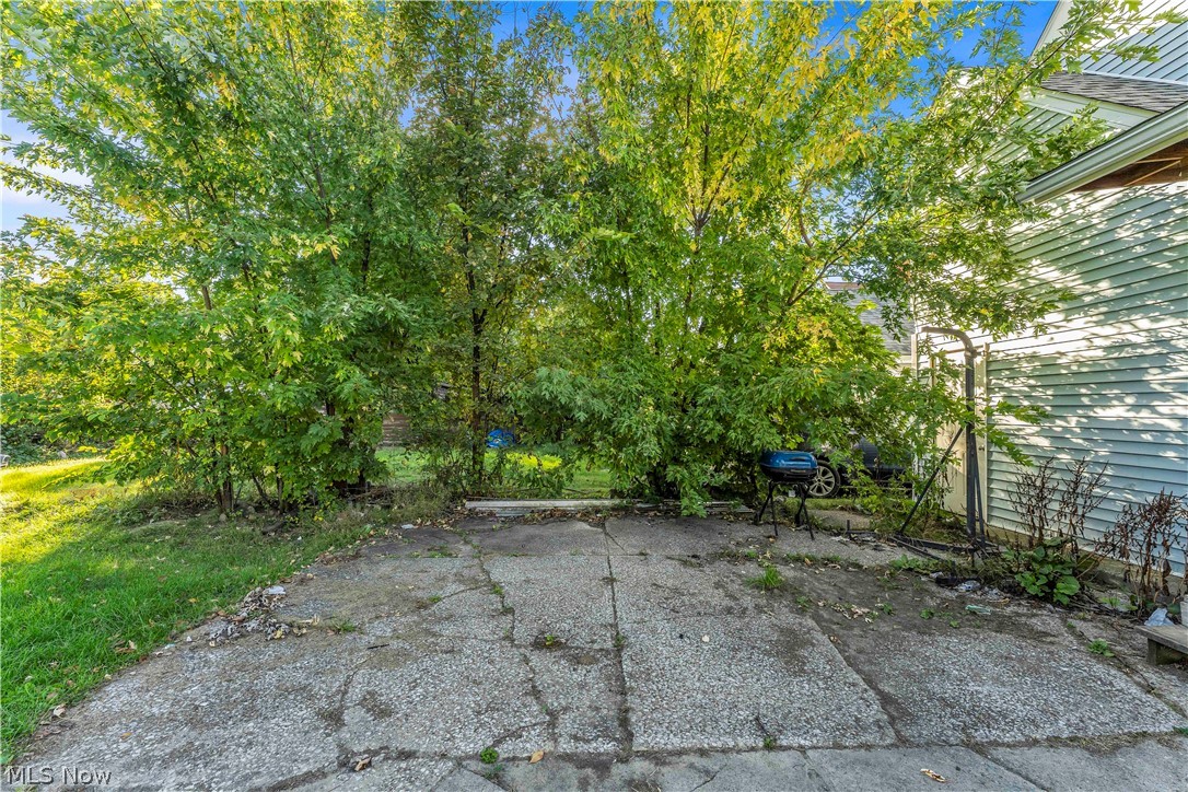 3625 Newark Avenue Garfield Heights OH 44109