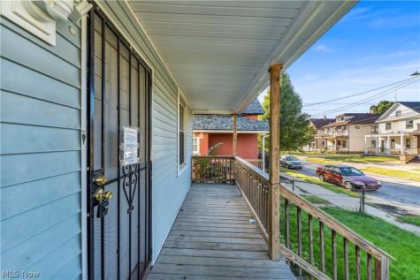 3625 Newark Avenue Garfield Heights OH 44109