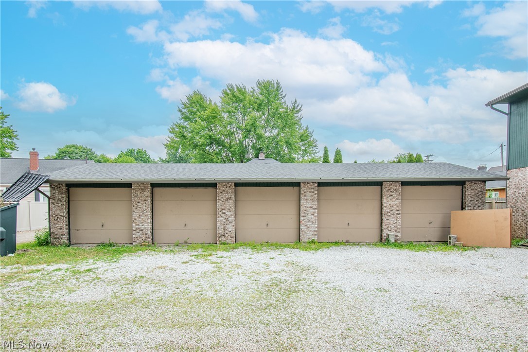 217 Edwin Street NW Hartville OH 44632