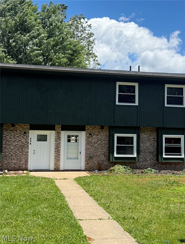 217 Edwin Street NW Hartville OH 44632